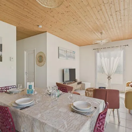 Holiday home Jolie Maison Avec Exterieur Pour 6 Proche *