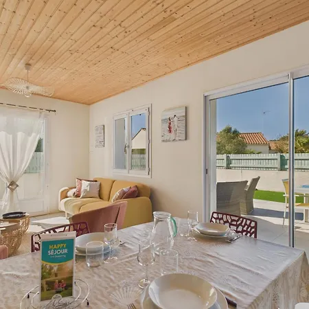 Jolie Maison Avec Exterieur Pour 6 Proche Prázdninový dům