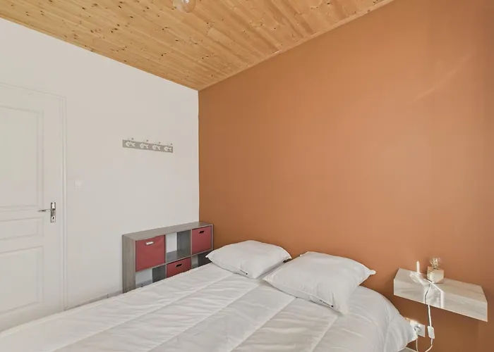 Hébergement de vacances Jolie Maison Avec Extérieur Pour 6 Proche